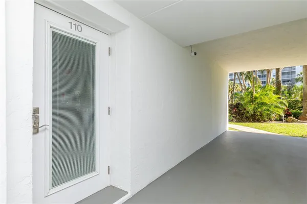 $175,000 | 2731 Northeast 14th Street Causeway, Unit 110, Pompano Beach, FL 33062