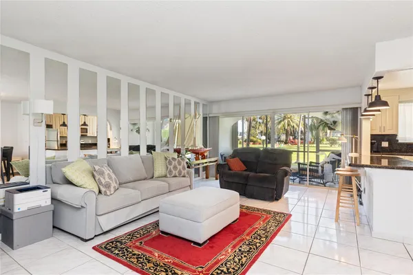 $175,000 | 2731 Northeast 14th Street Causeway, Unit 110, Pompano Beach, FL 33062
