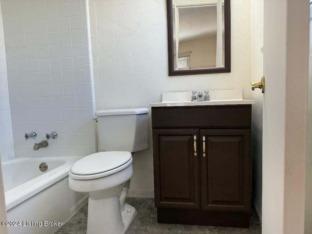4701 Palma Road Louisville, KY 40272 - Photo 17 of 37 62