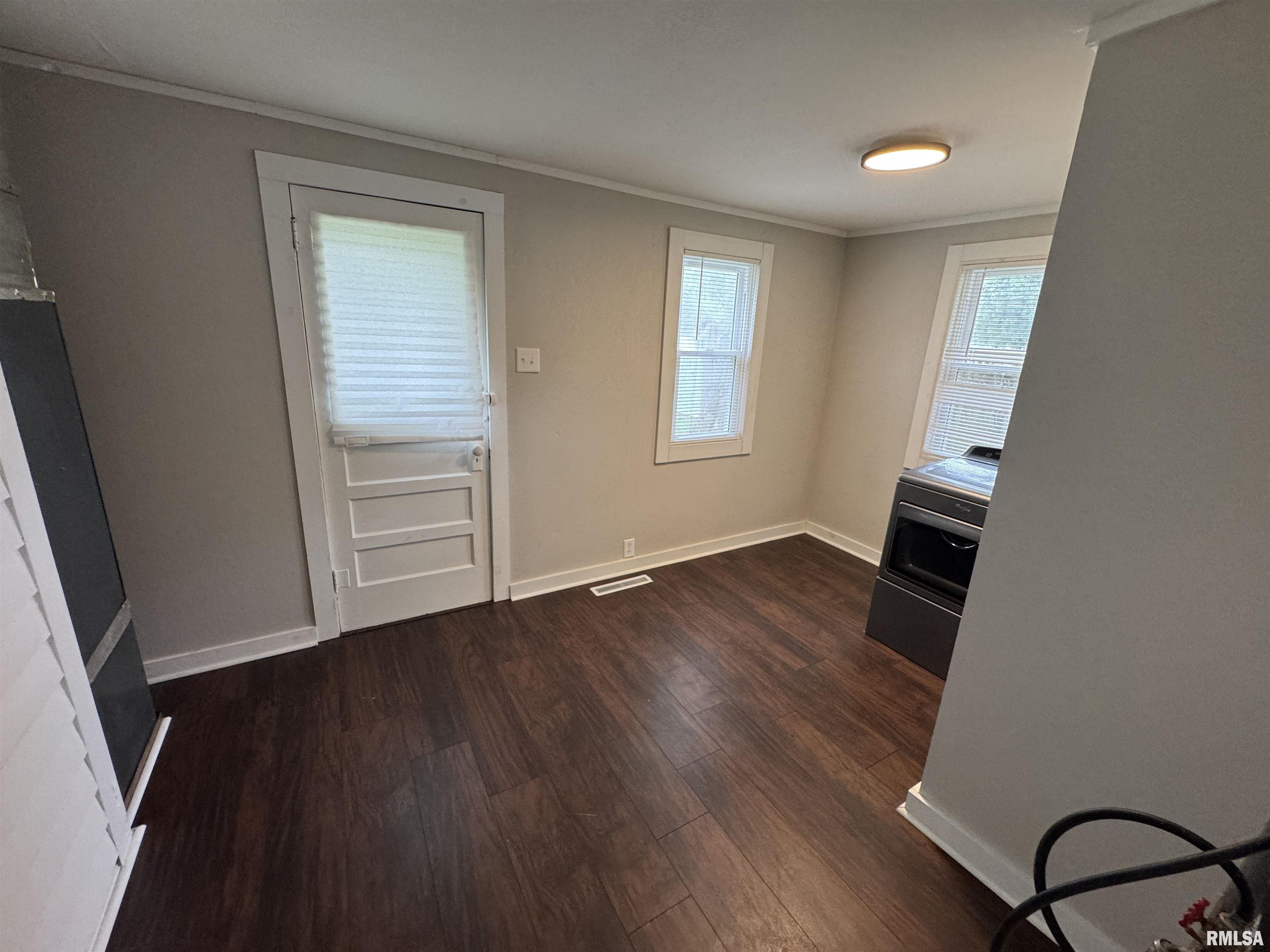 1307 South Maple Street Centralia, IL 62801 - Photo 16 of 30