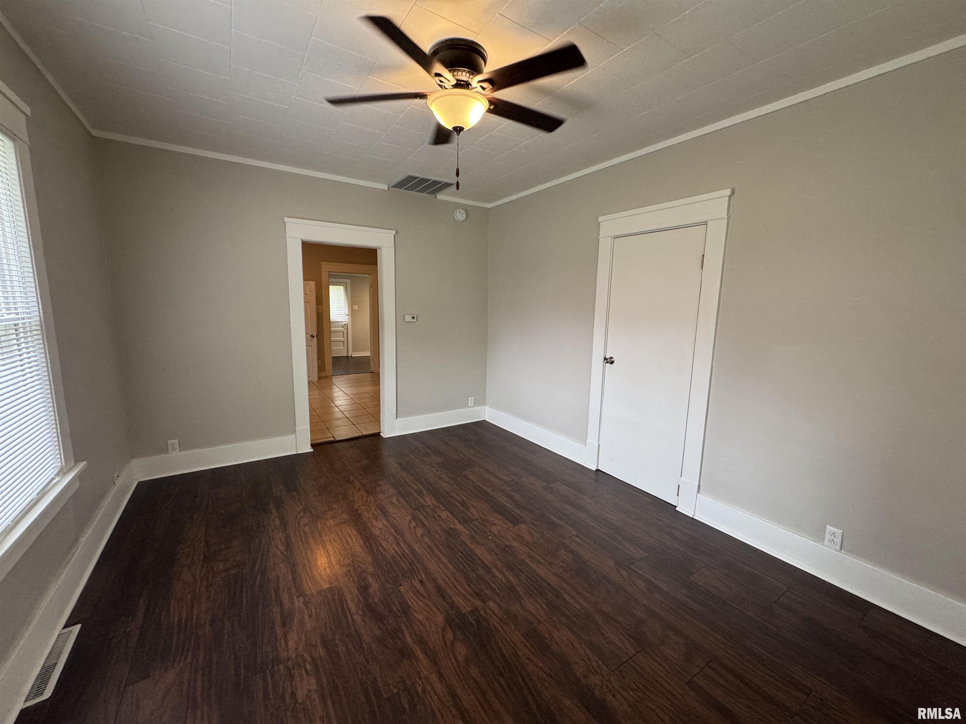 1307 South Maple Street Centralia, IL 62801 - Photo 2 of 30