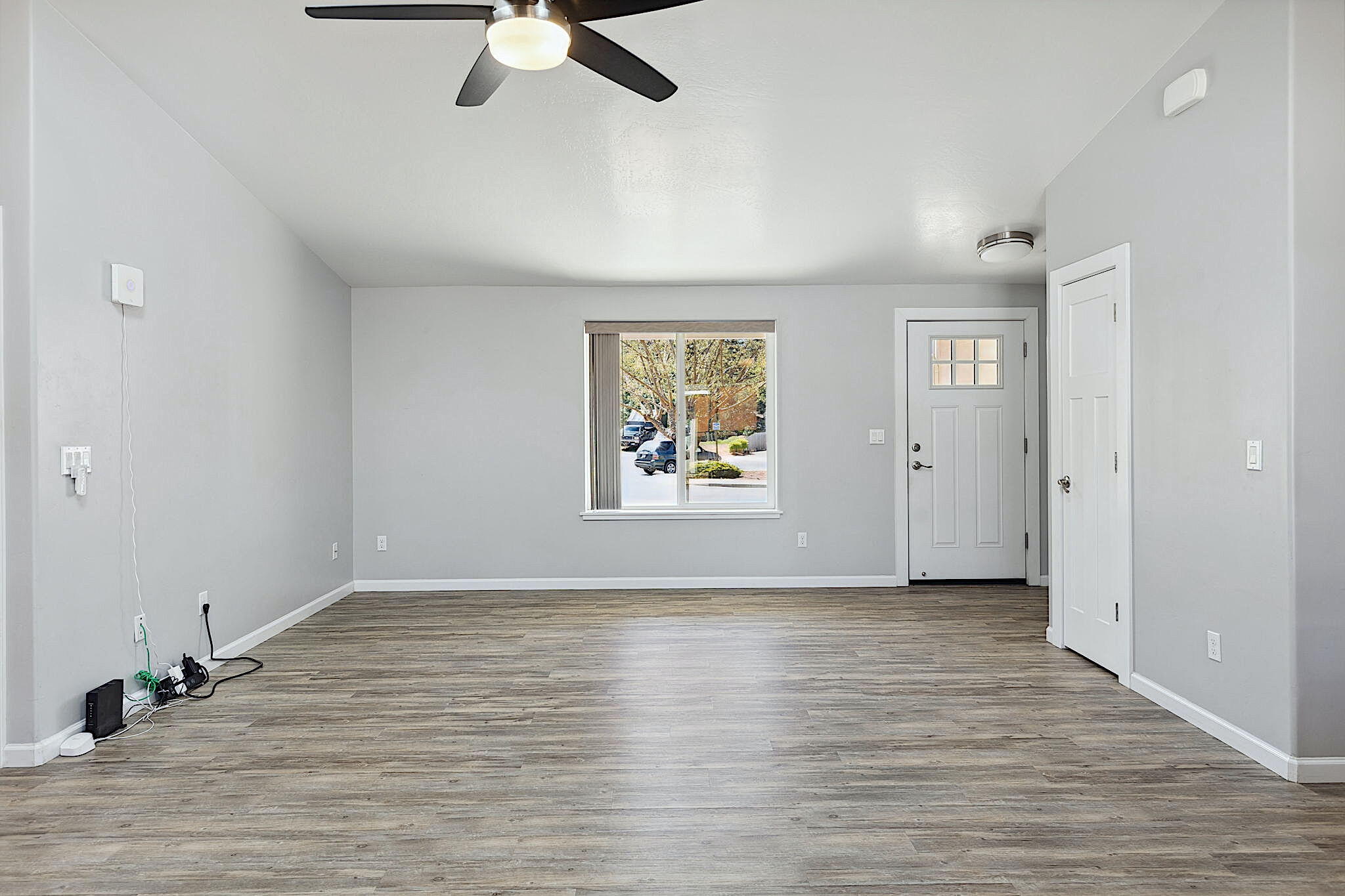 115 Tennessee View Cave Junction, OR 97523 - Photo 8 of 35 15-web-or-mls-115-tennessee-view