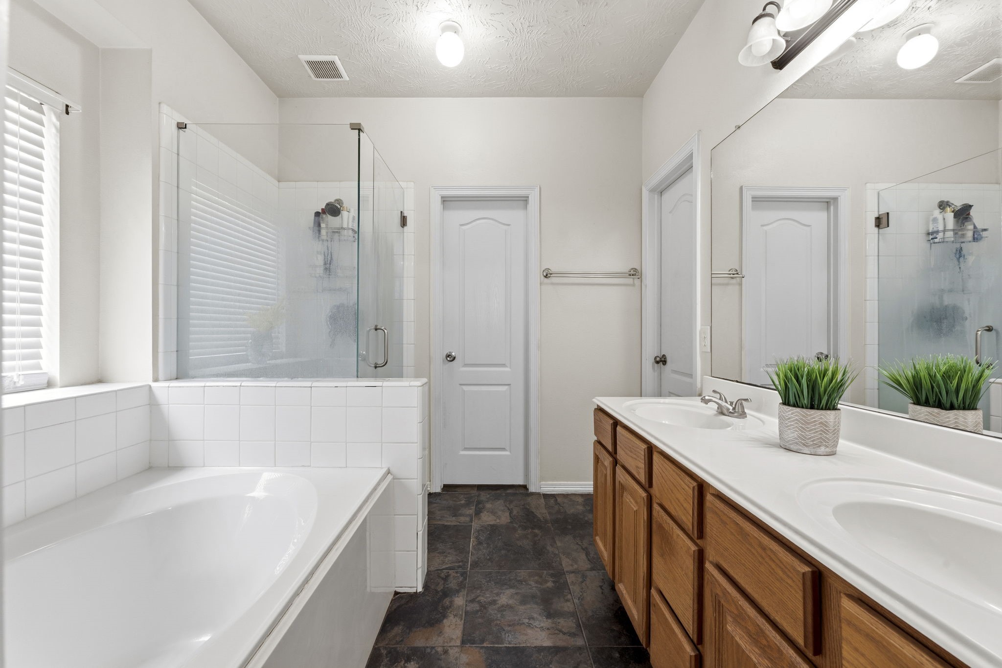 23711 Spring Dane Drive Spring, TX 77373 - Photo 10 of 38