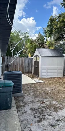 $1,600 | 12329 Park Boulevard North, Unit 1, Seminole, FL 33772