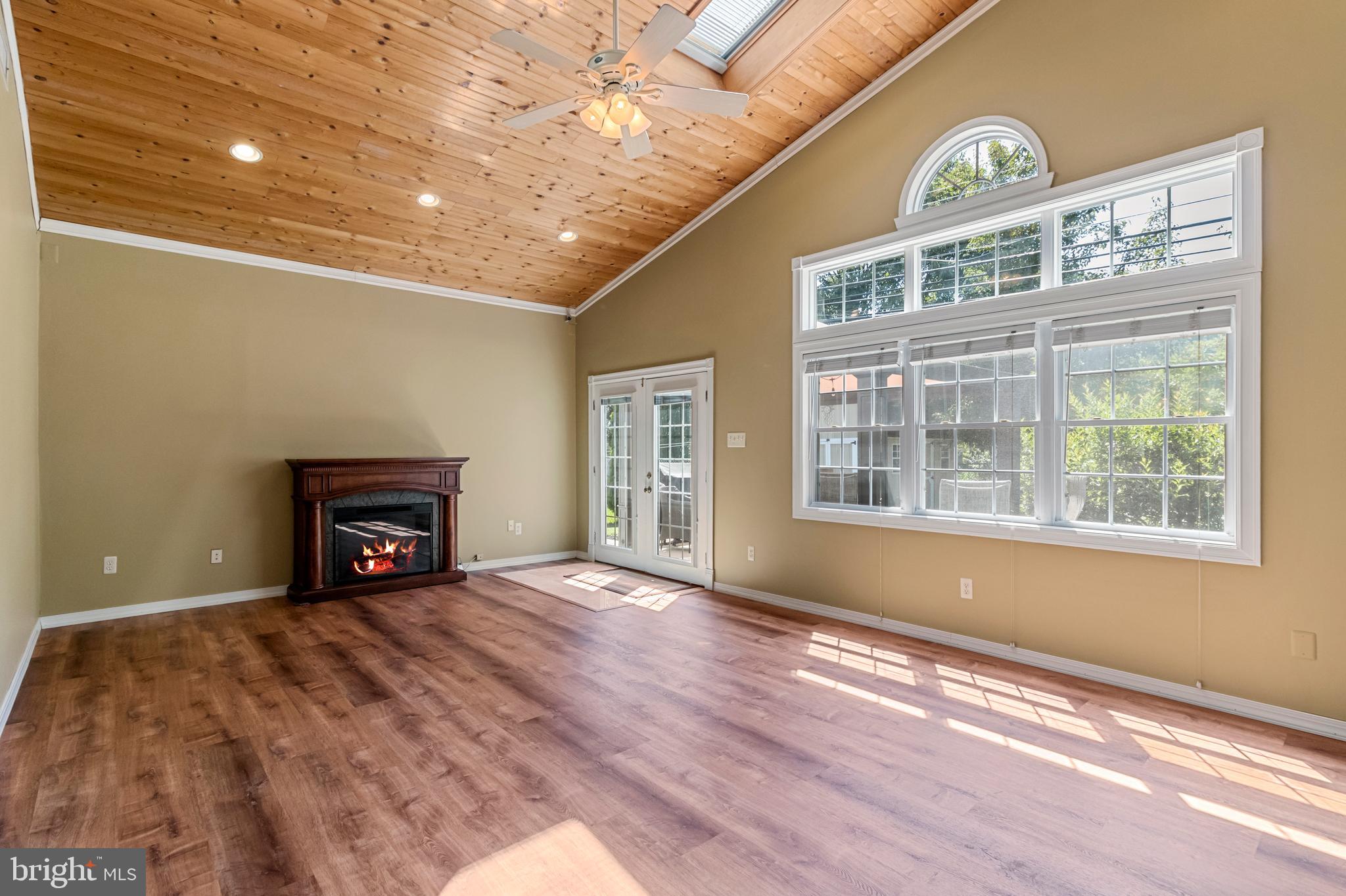 73 Cardinal Road Levittown, PA 19057 - Photo 14 of 28 Great Room Addition