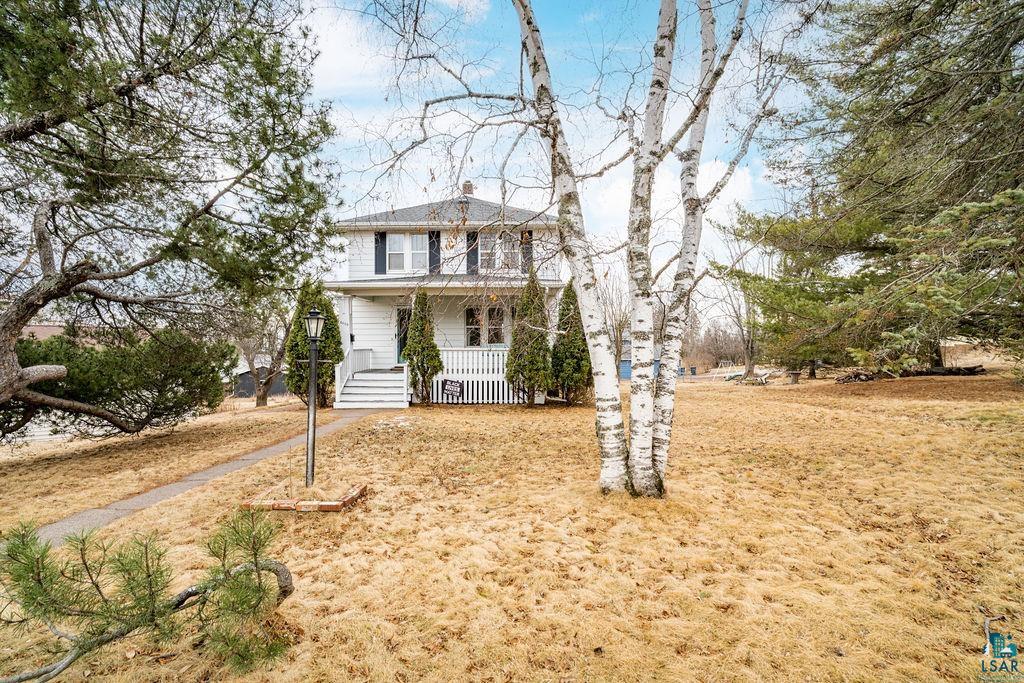 4608 Regent Street Duluth, MN 55804 - Photo 3 of 43 View of front of home featuring a porch