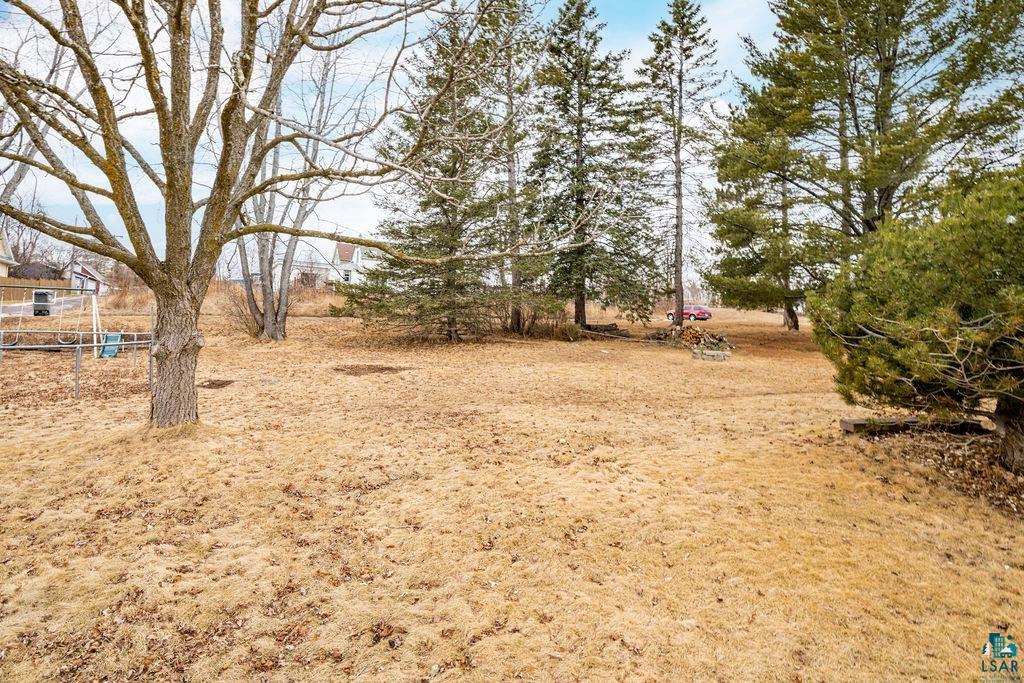 4608 Regent Street Duluth, MN 55804 - Photo 35 of 43 View of yard