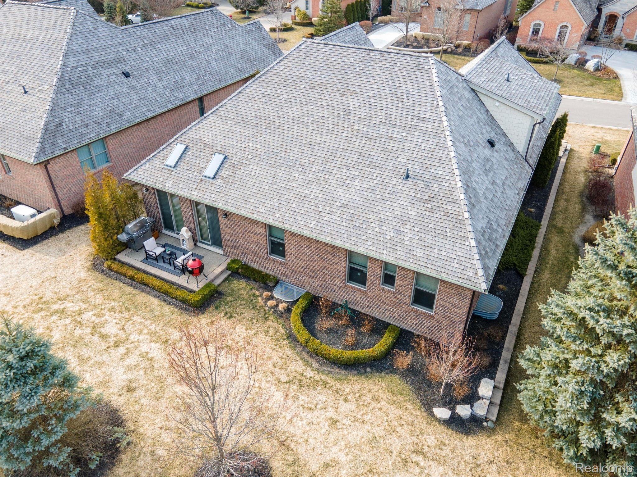 2667 Monarch Court Rochester, MI 48306 - Photo 49 of 55 49-web-or-mls-2667-Monarch-Ct-49.jpg