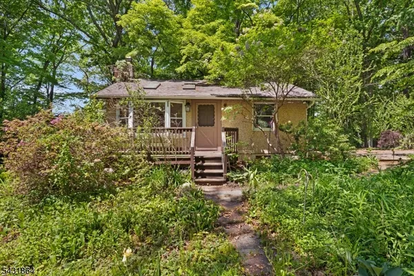 $349,000 | 76 Brooksyde Avenue, Ringwood, NJ 07456