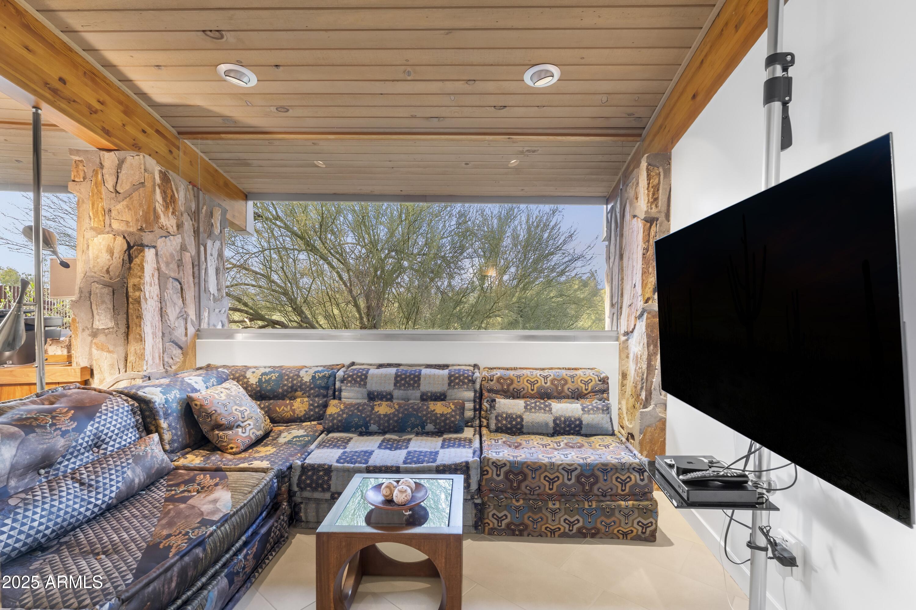 7915 East Primrose Path Carefree, AZ 85377 - Photo 16 of 46 173_Family Room