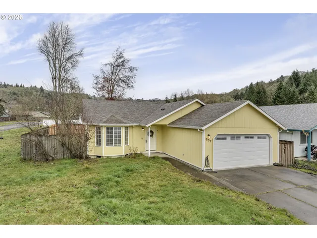 $389,900 | 807 Northeast Sherman Street, Sheridan, OR 97378