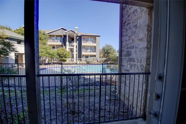 $1,450 | 2320 Gracy Farms Lane, Unit 712, Austin, TX 78758