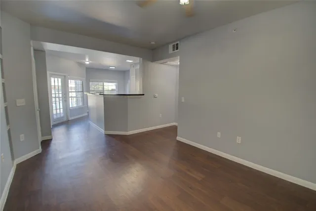 $1,450 | 2320 Gracy Farms Lane, Unit 712, Austin, TX 78758