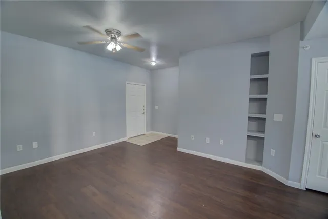 $1,450 | 2320 Gracy Farms Lane, Unit 712, Austin, TX 78758