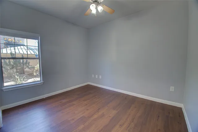 $1,450 | 2320 Gracy Farms Lane, Unit 712, Austin, TX 78758