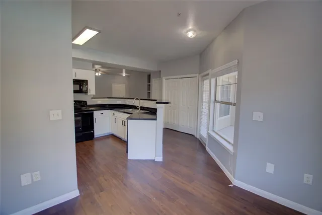 $1,450 | 2320 Gracy Farms Lane, Unit 712, Austin, TX 78758