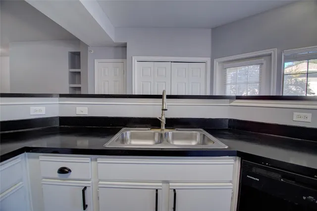 $1,450 | 2320 Gracy Farms Lane, Unit 712, Austin, TX 78758