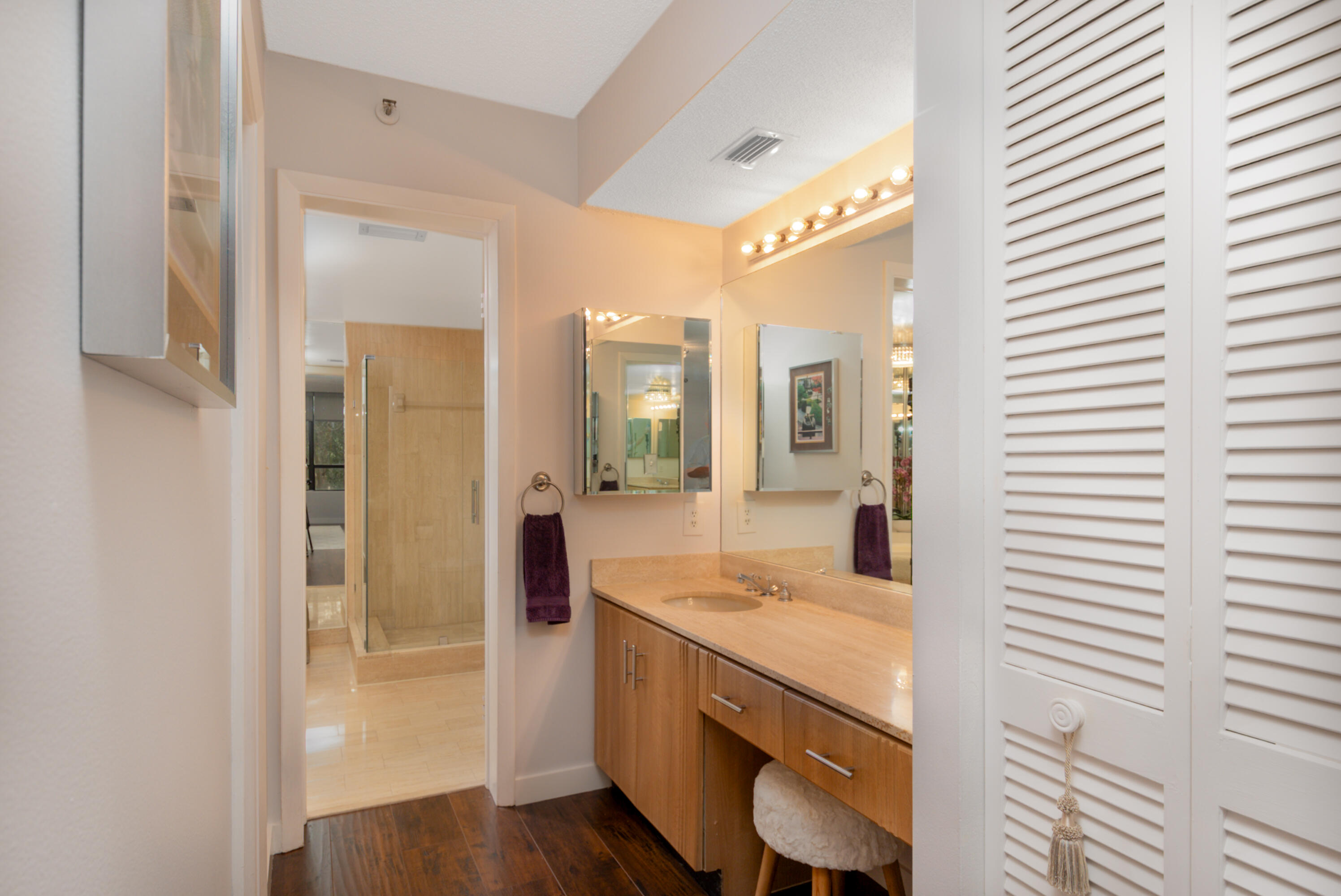 7202 Promenade Drive, Unit 302 Boca Raton, FL 33433 - Photo 14 of 33 MASTER VANITY AREA