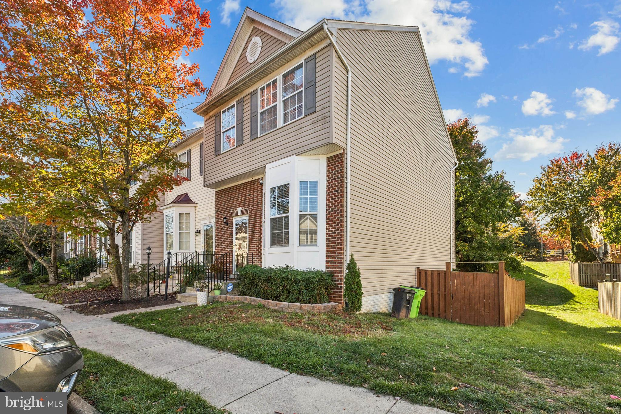 43067 Candlewick Square Leesburg, VA 20176 - Photo 2 of 25 a view of a house with a yard