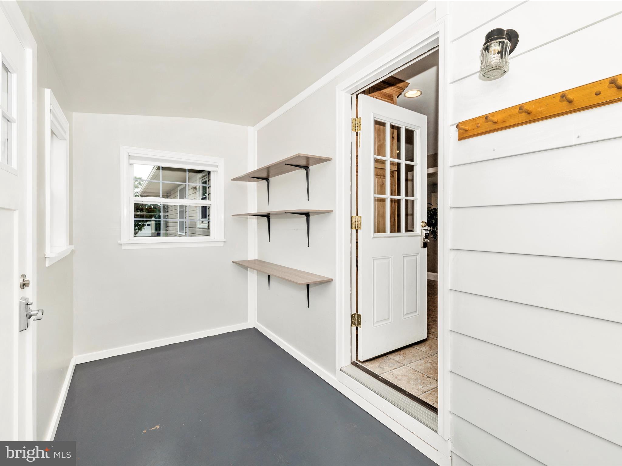 8429 Woodville Road Mount Airy, MD 21771 - Photo 20 of 75 Mudroom