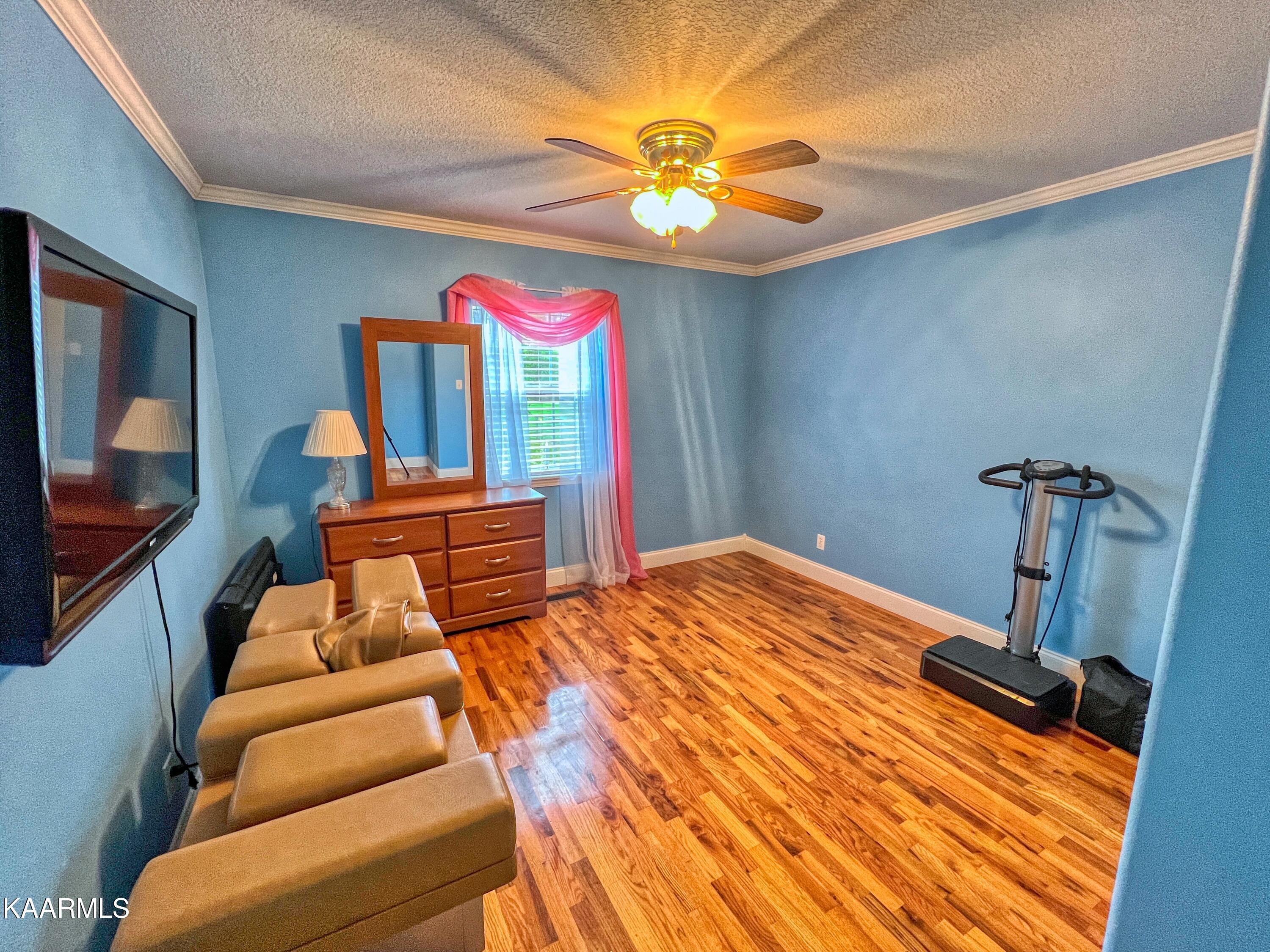 272 Pine Grove Road Crossville, TN 38571 - Photo 25 of 36 guestbedroom1a