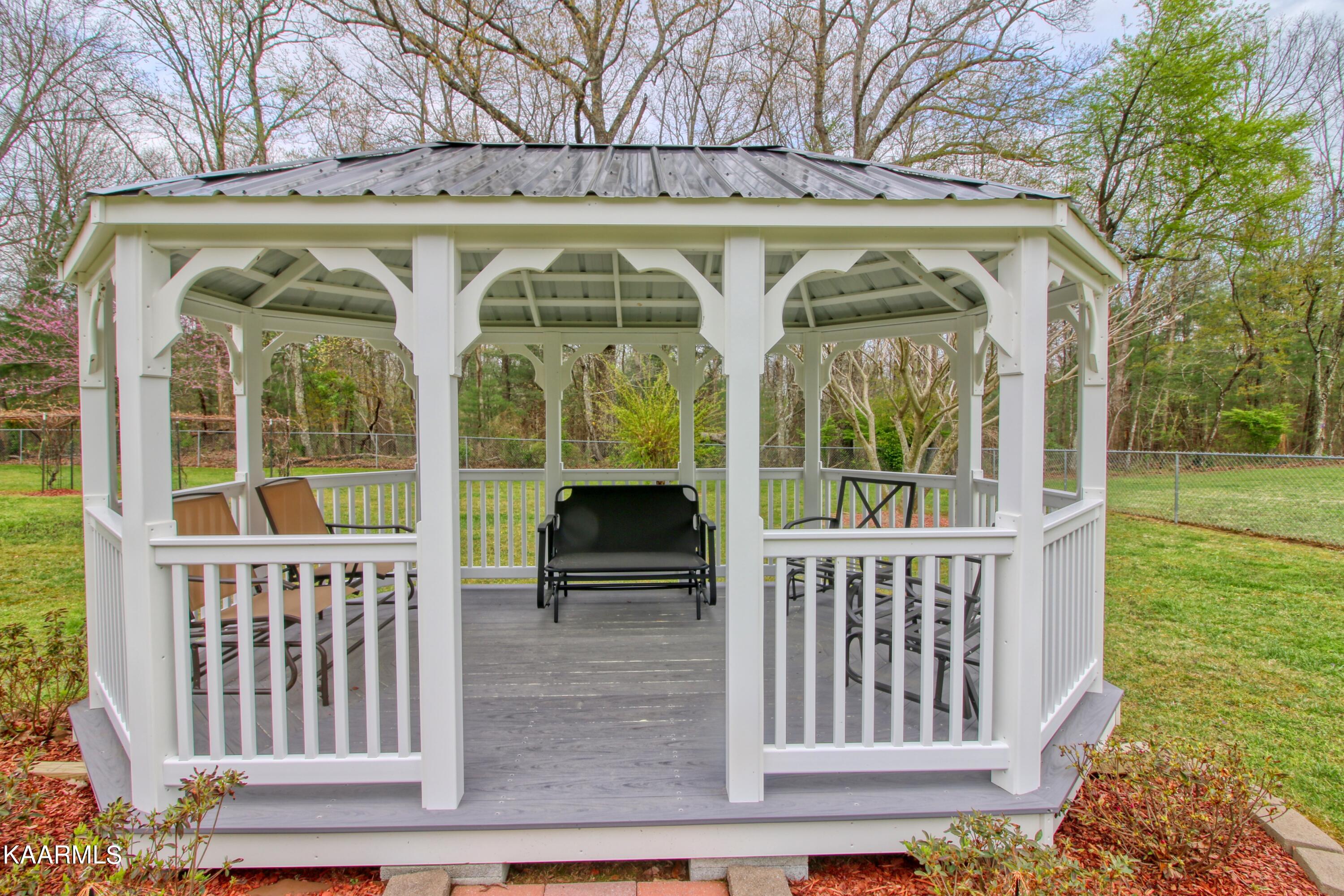272 Pine Grove Road Crossville, TN 38571 - Photo 33 of 36 gazebo