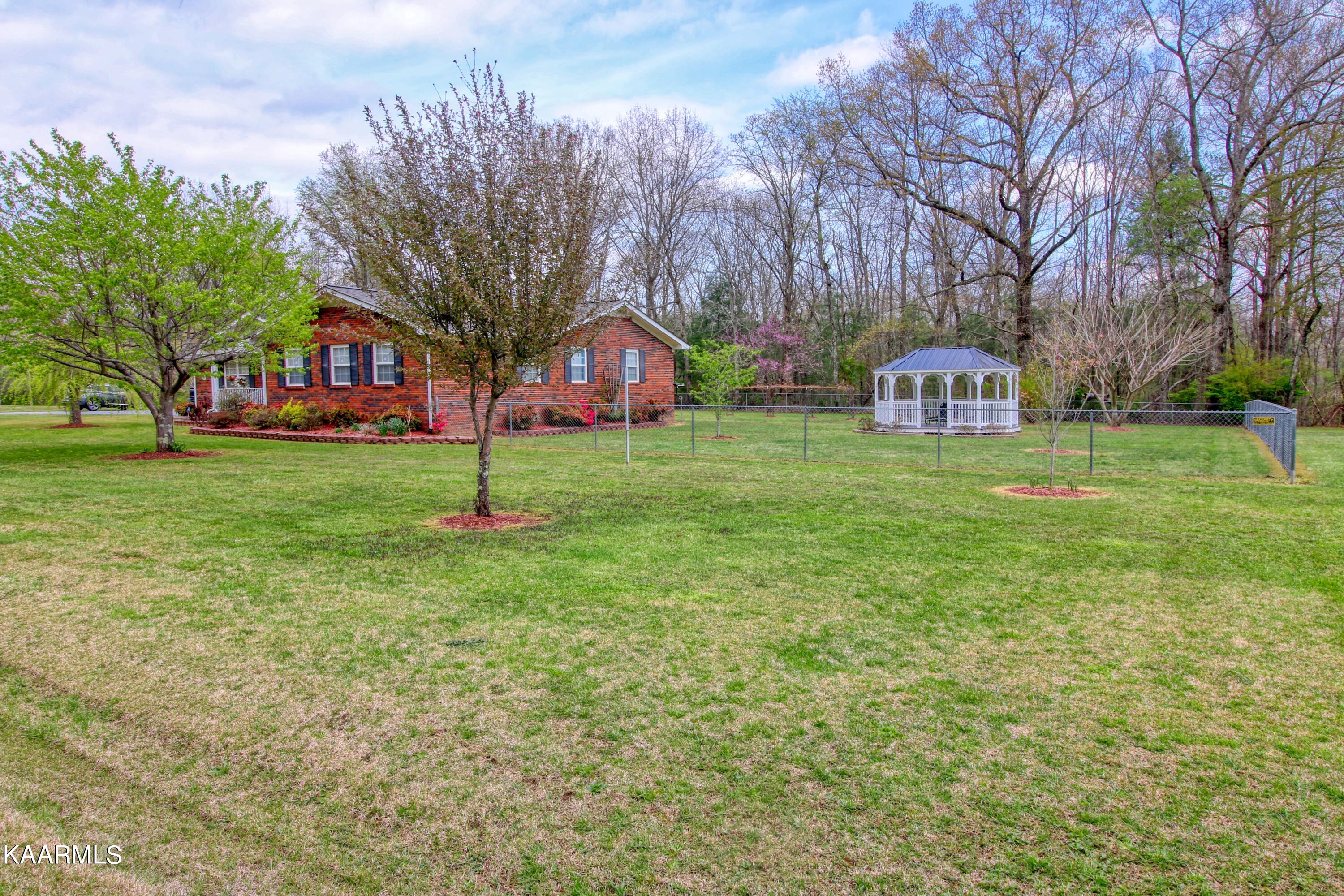 272 Pine Grove Road Crossville, TN 38571 - Photo 35 of 36 outside3