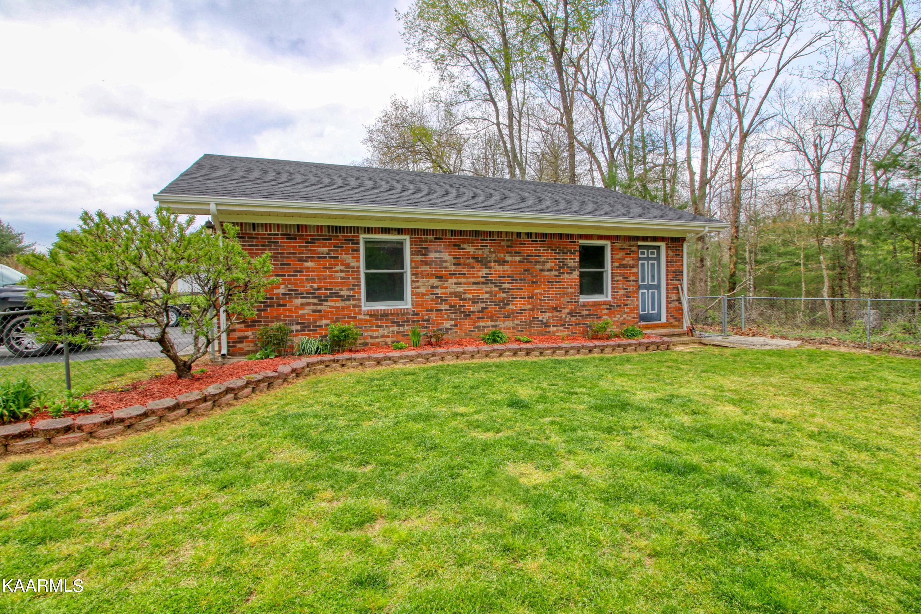 272 Pine Grove Road Crossville, TN 38571 - Photo 8 of 36 detachedgaragesideview
