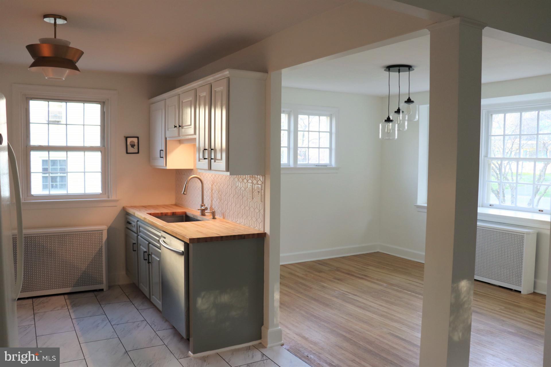 1621 Ridgeview Avenue Lancaster, PA 17603 - Photo 6 of 29 Gallery Image 6