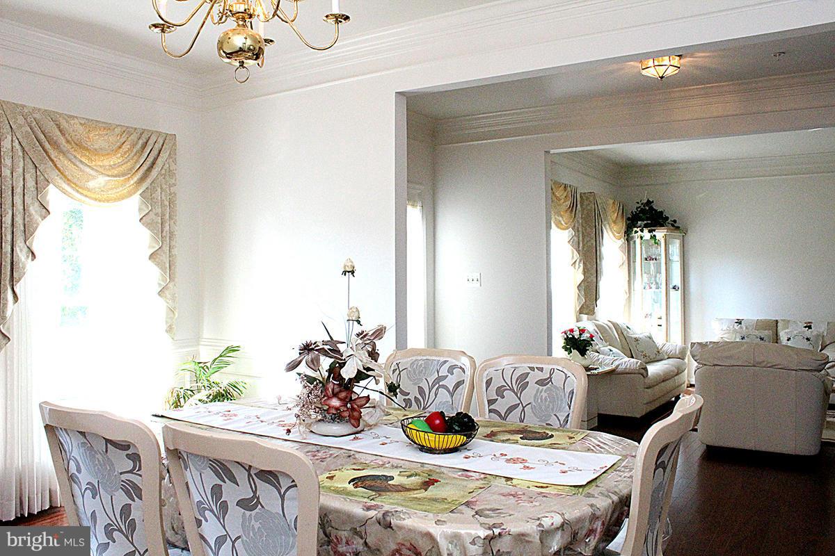 14518 Bubbling Spring Road Boyds, MD 20841 - Photo 8 of 26 Dining Room