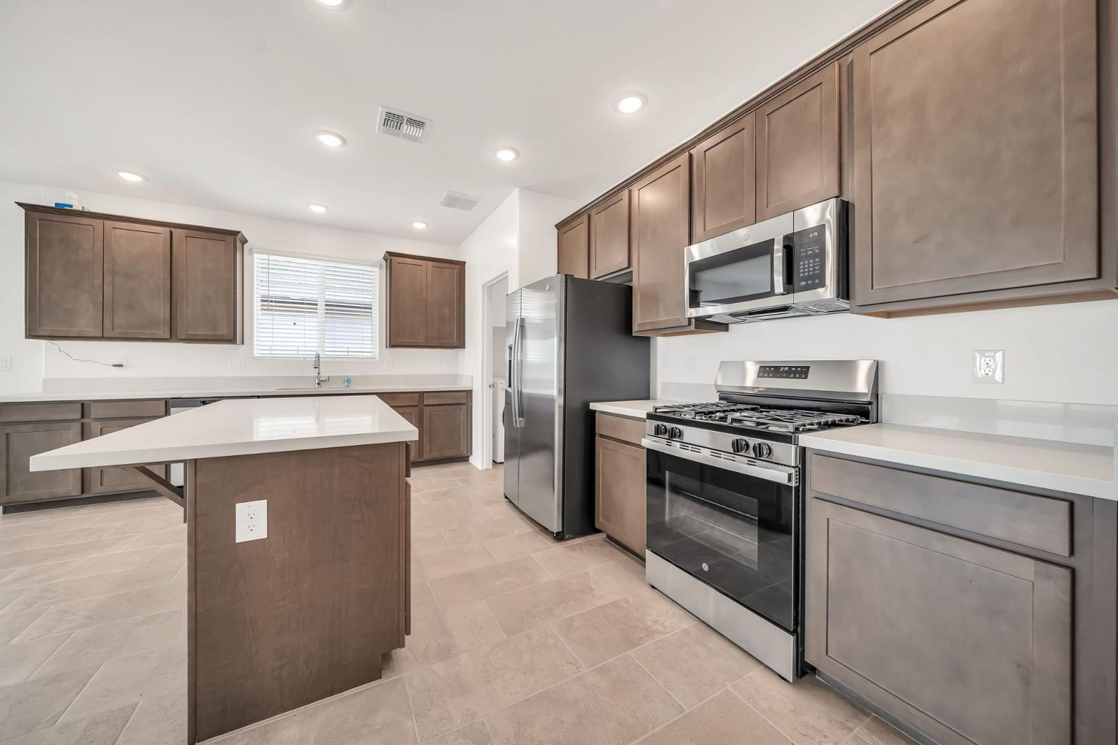 13244 West W Ranch Peoria, AZ 85383 - Photo 14 of 45 Photo #14
