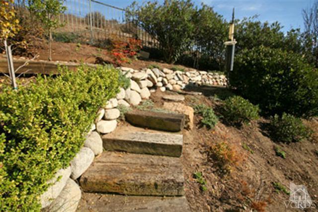 554 Innwood Road Simi Valley, CA 93065 - Photo 21 of 23 a view of a garden with plants