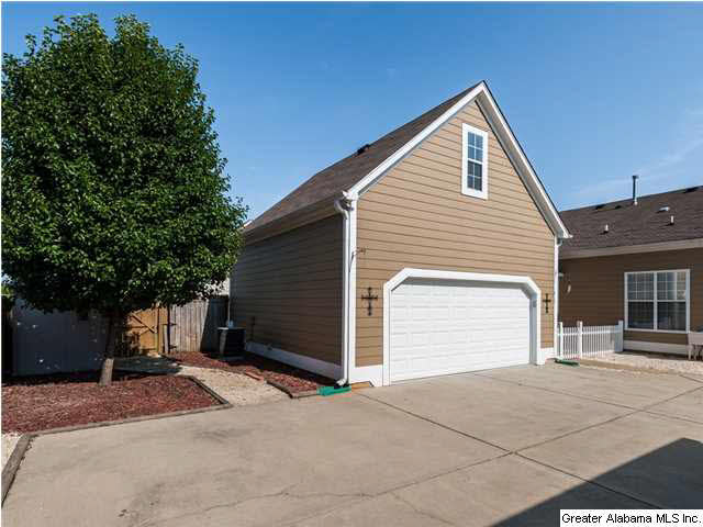 6384 Clubview Circle North Bessemer, AL 35022 - Photo 30 of 32