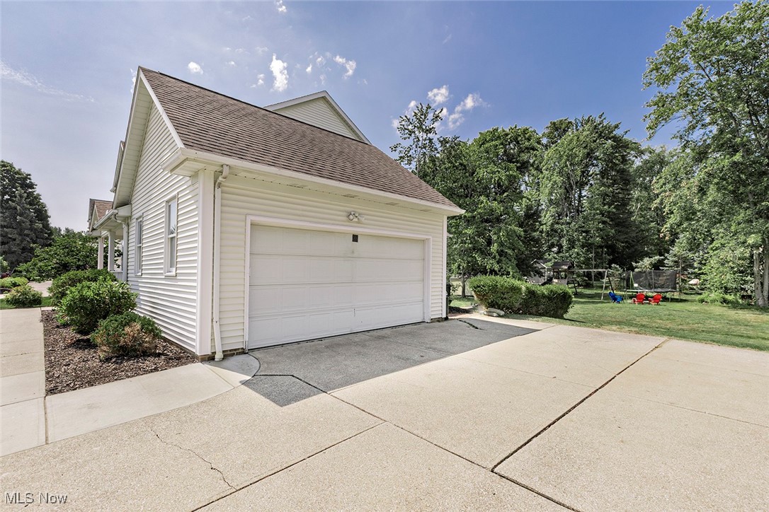 565 Walnut Ridge Trail Aurora, OH 44202 - Photo 2 of 45 Gallery Image 2