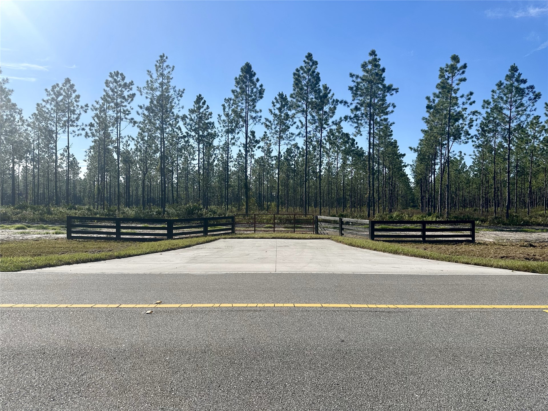 Lot 14 Andrews Road Hilliard, FL 32046 - Photo 5 of 6 a view of a tennis court