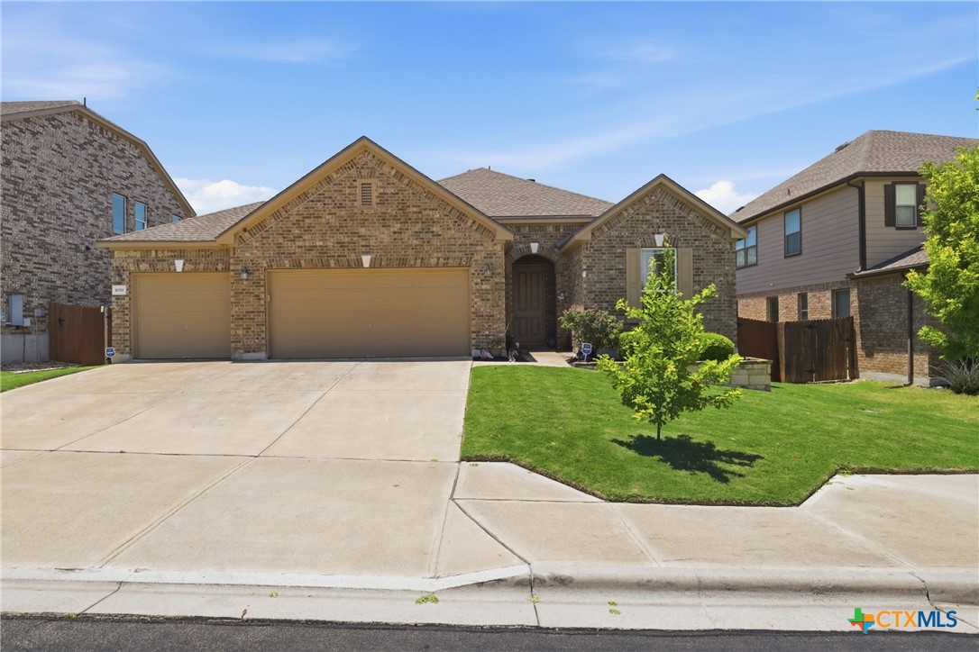 1058 Toltec Trail Georgetown, TX 78626 - Photo 2 of 27
