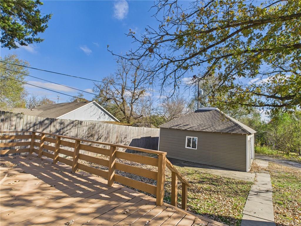 711 Short Street Fort Scott, KS 66701 - Photo 6 of 25