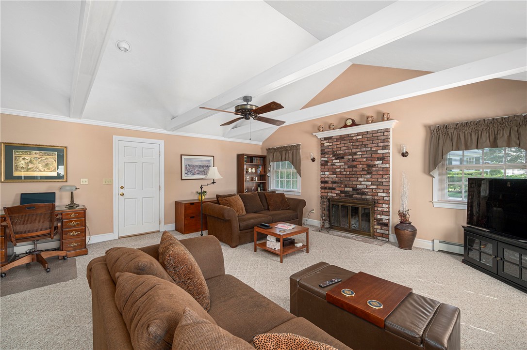 40 Rumstick Road Barrington, RI 02806 - Photo 13 of 50