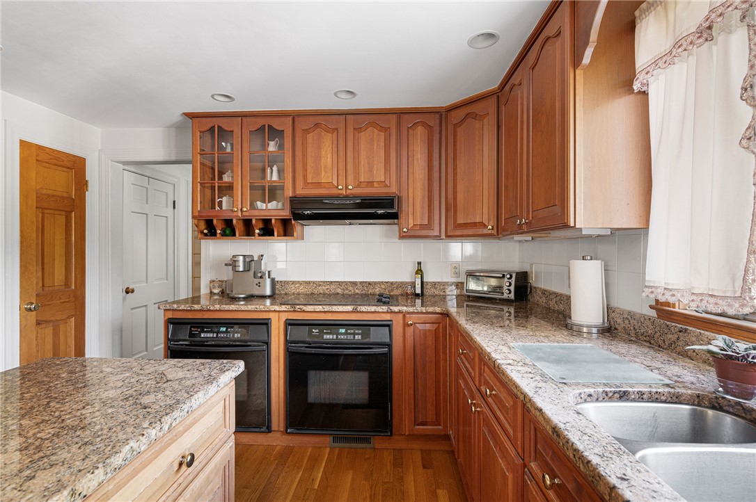40 Rumstick Road Barrington, RI 02806 - Photo 21 of 50