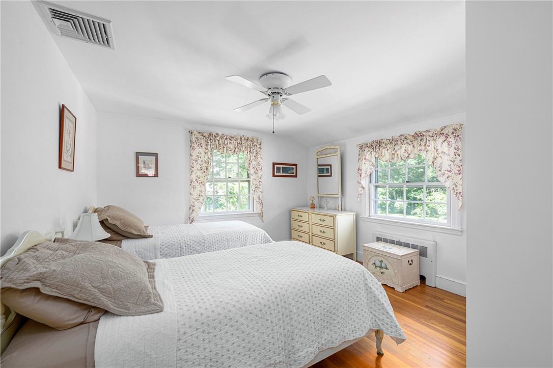 40 Rumstick Road Barrington, RI 02806 - Photo 26 of 50