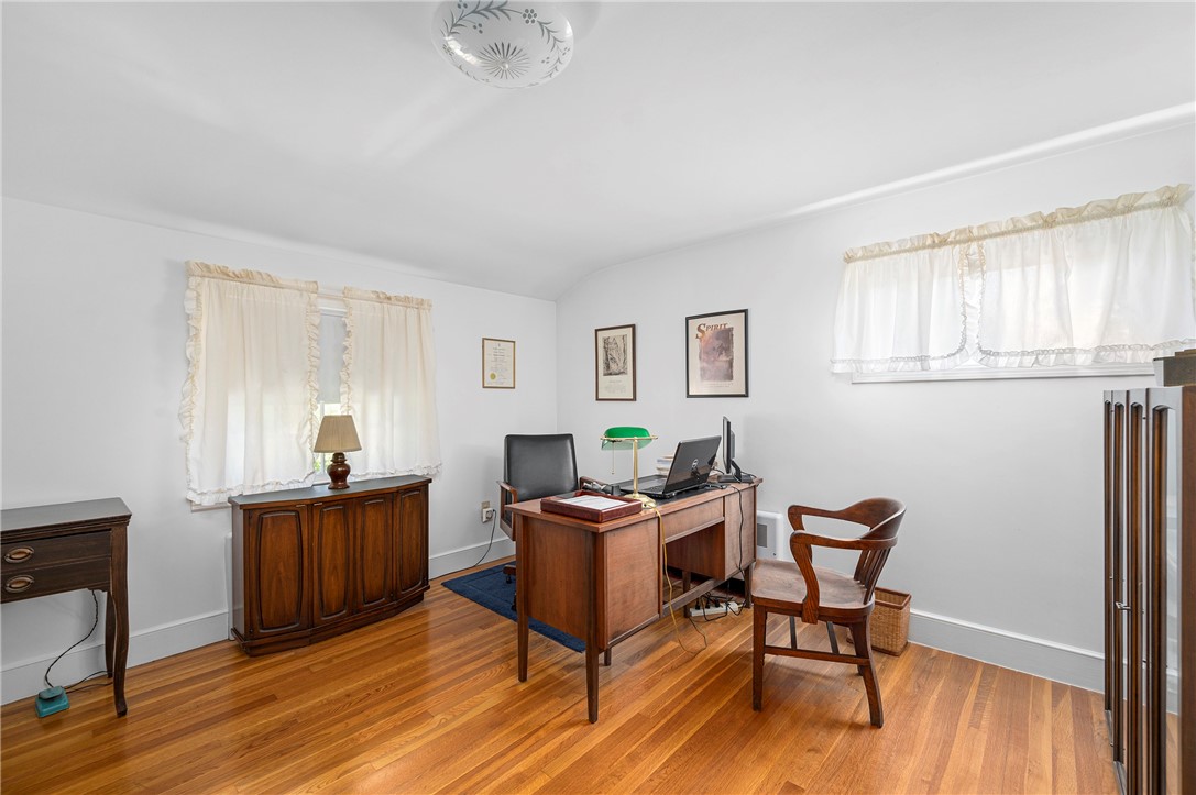 40 Rumstick Road Barrington, RI 02806 - Photo 29 of 50