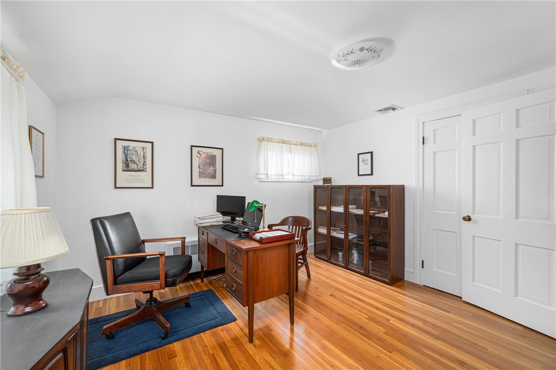 40 Rumstick Road Barrington, RI 02806 - Photo 30 of 50
