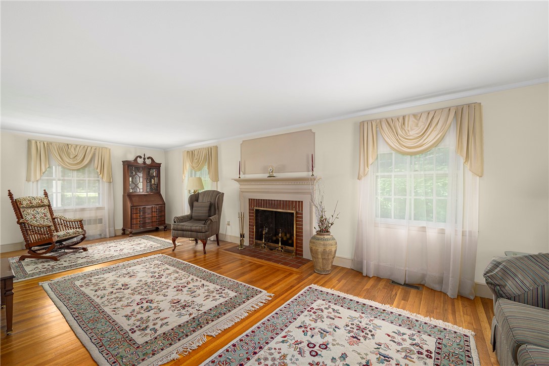 40 Rumstick Road Barrington, RI 02806 - Photo 7 of 50