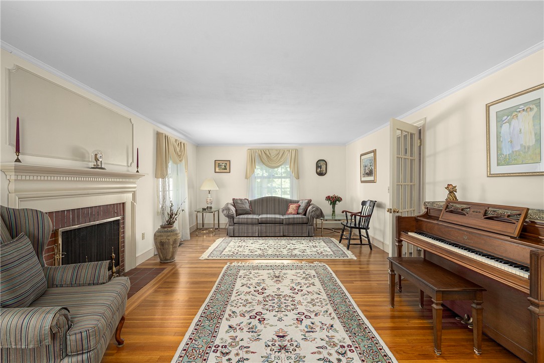 40 Rumstick Road Barrington, RI 02806 - Photo 8 of 50