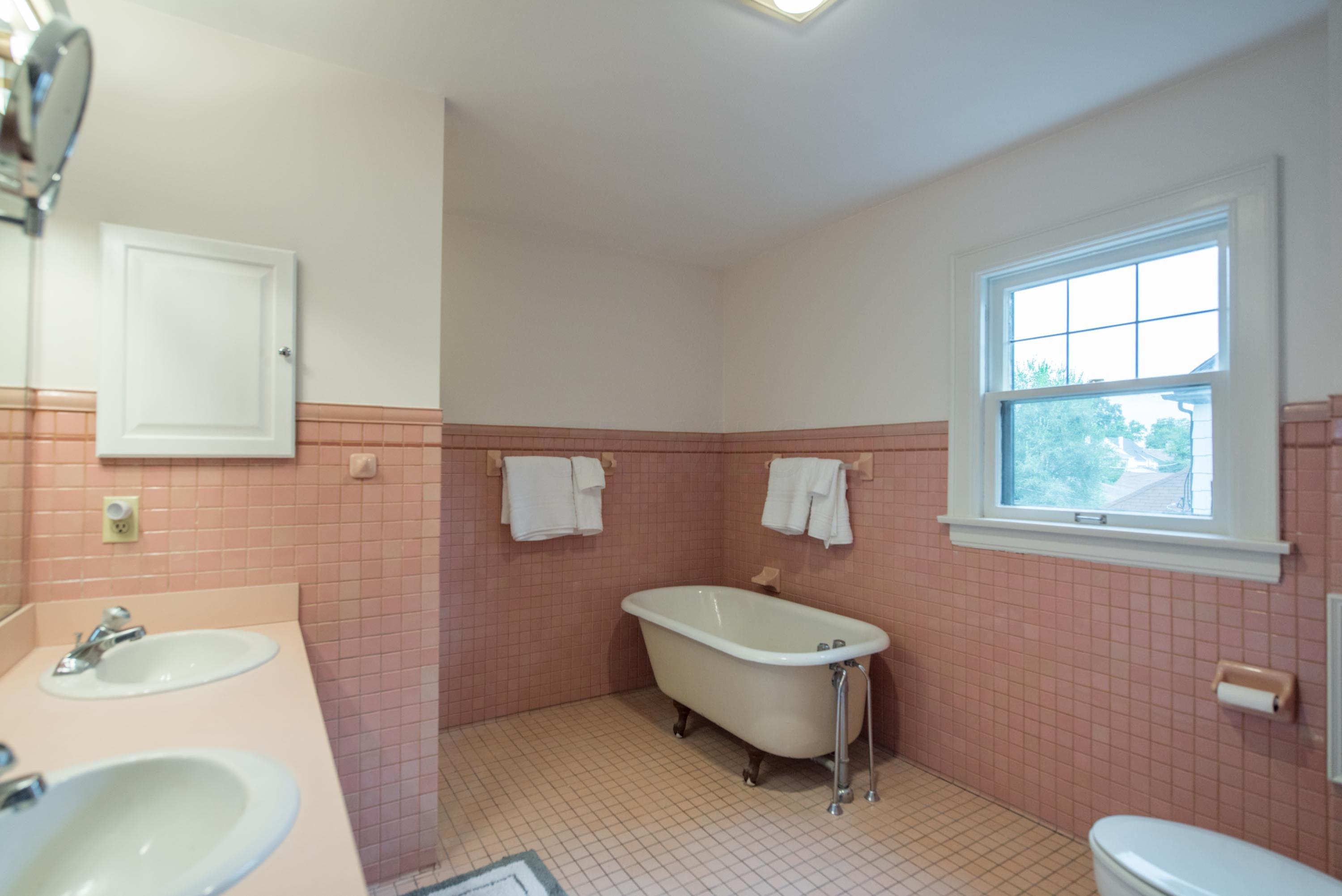 341 South Cassingham Road Bexley, OH 43209 - Photo 31 of 62