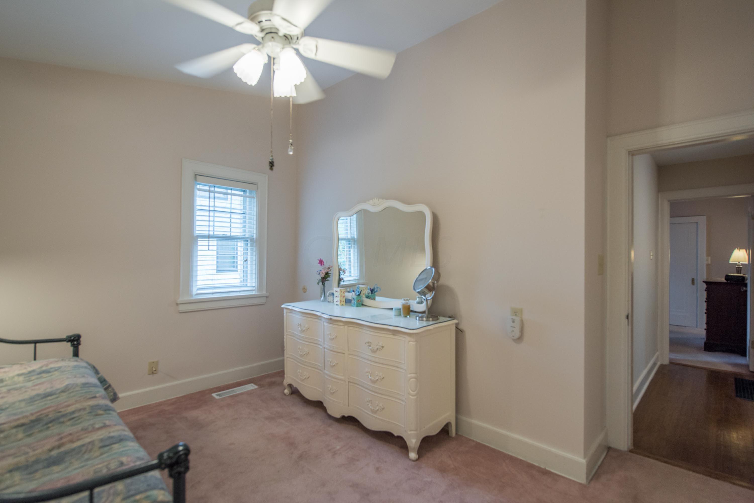 341 South Cassingham Road Bexley, OH 43209 - Photo 35 of 62