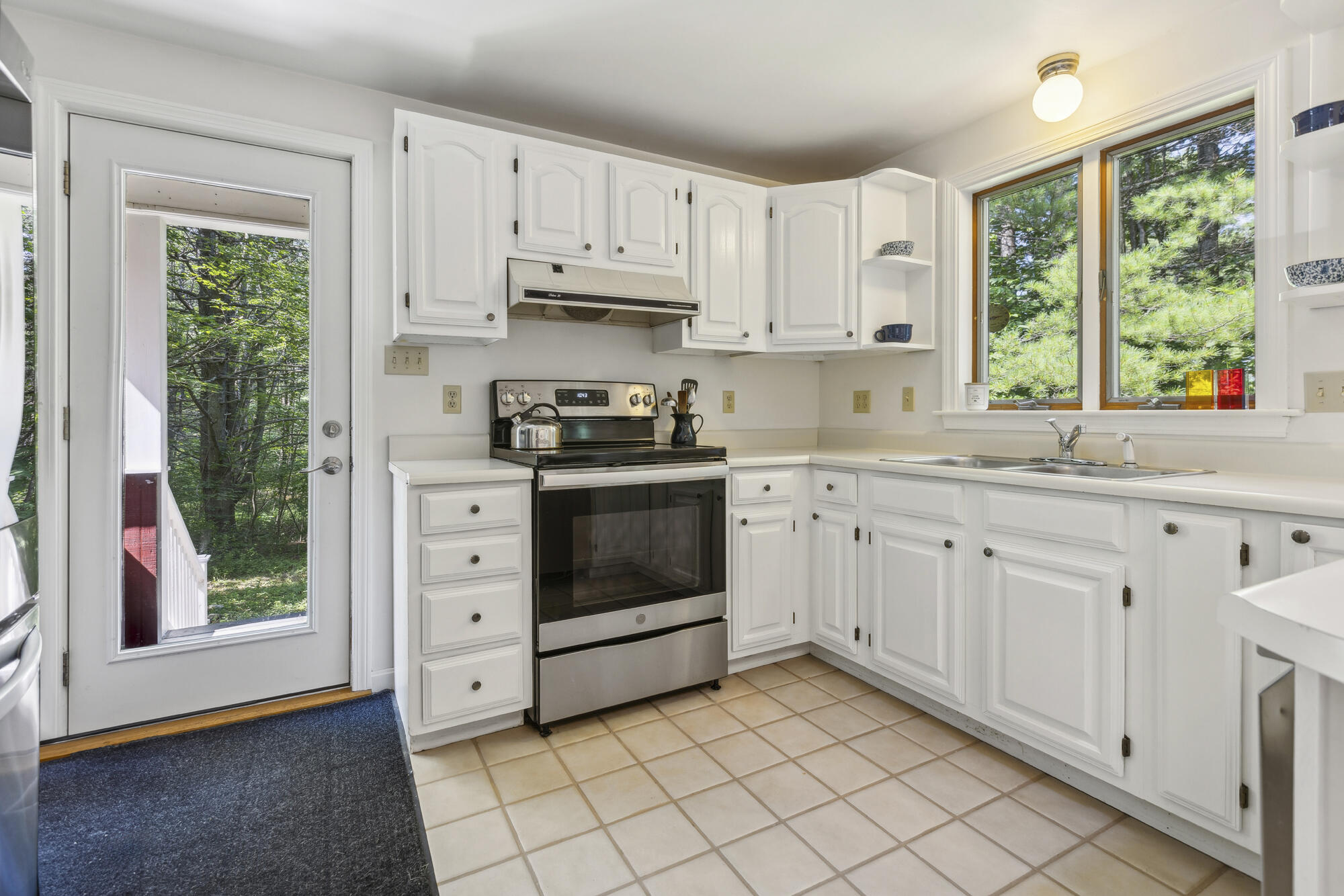 28 Tryon Road Pownal, ME 04069 - Photo 5 of 38 28 Tryon Rd._005