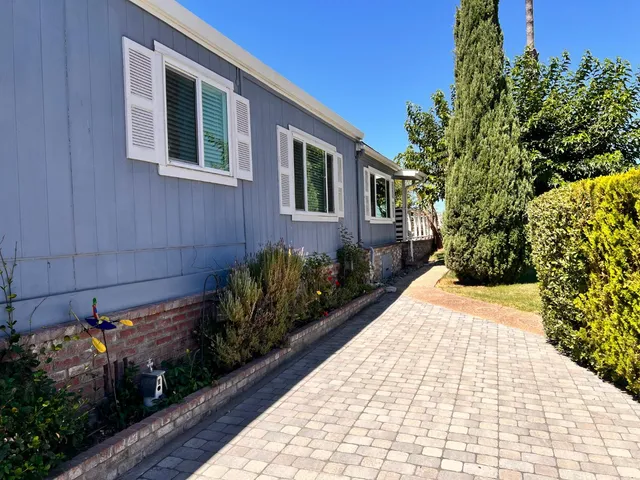 a view of outdoor space