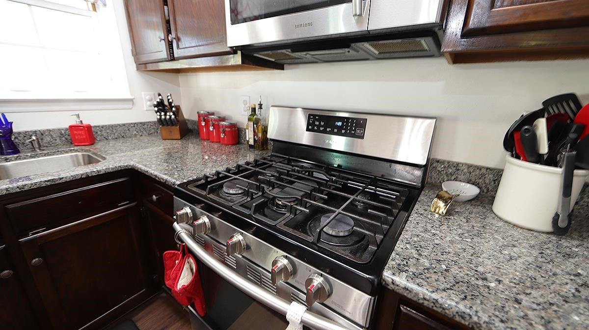 1801 Teabrook Court Raleigh, NC 27610 - Photo 12 of 25 Applicance