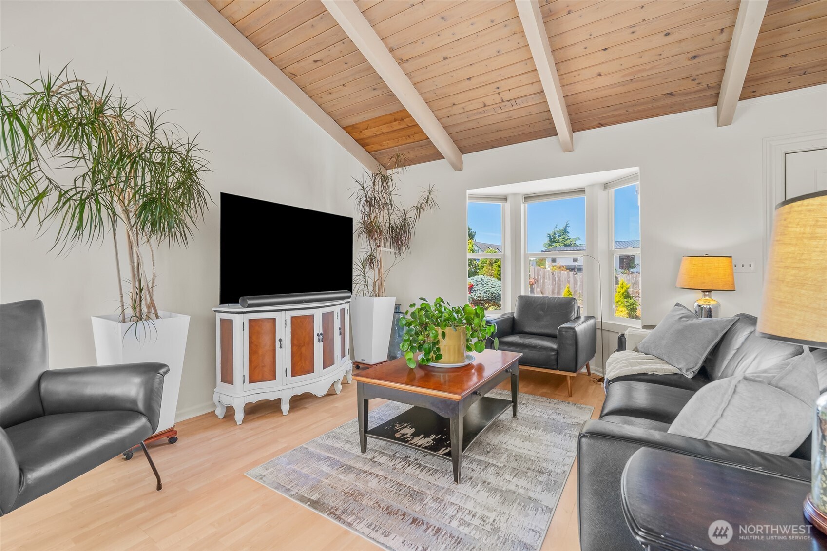 8142 Cowichan Road Blaine, WA 98230 - Photo 13 of 40